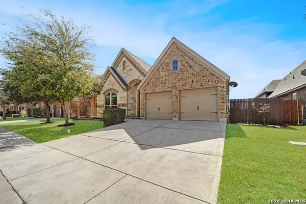 2725 Saddlehorn Dr, Seguin, TX 78155