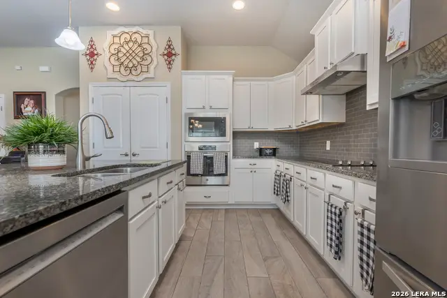 133 Grand View, Floresville, TX 78114 - #3