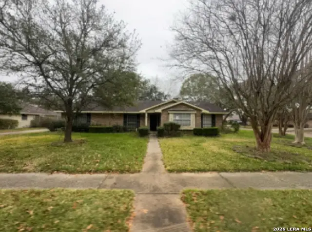 2301 Morning Dr., Baytown, TX 77520 - #2