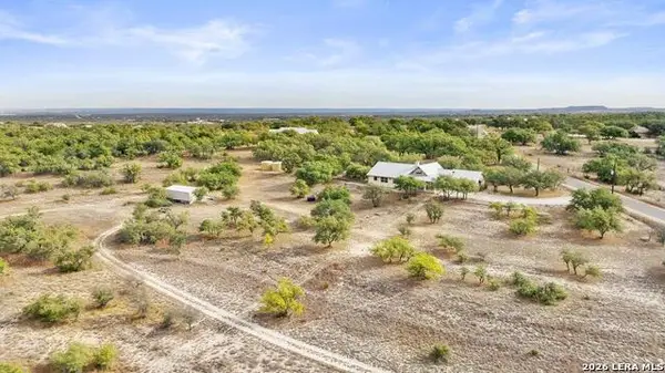 232 Crooked Oak, Round Mountain, TX 78663