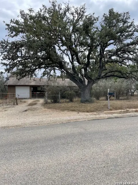 1196 Lower Mason Creek Rd, Bandera, TX 78003