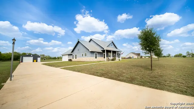 1005 E County Road 678, Natalia, TX 78059 - #2