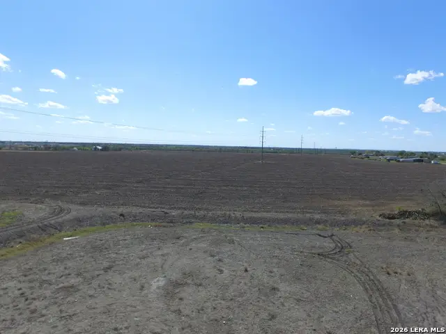 203 Farmhouse, Marion, TX 78124 - #1