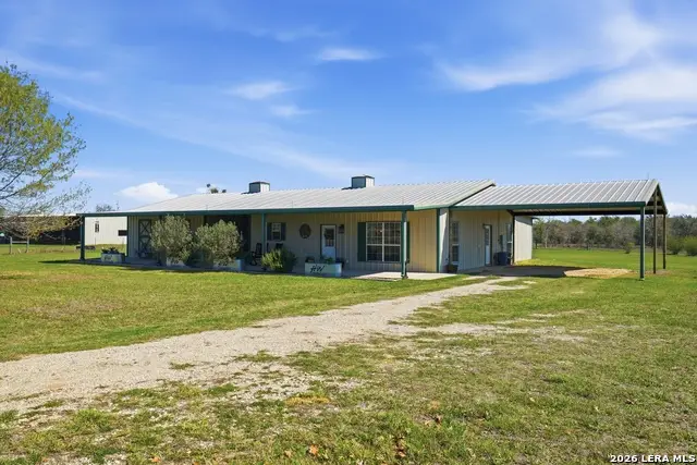 293 Woodrow Center, Kingsbury, TX 78638 - #2