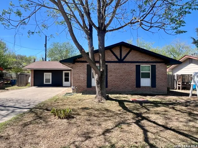 907 Big Bend Dr, Beeville, TX 78102 - #1