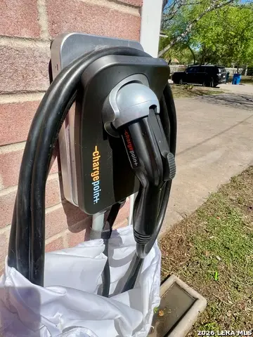 907 Big Bend Dr, Beeville, TX 78102 - #3