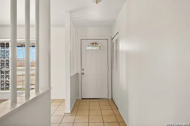 5958 Midcrown, San Antonio, TX 78218 - #3