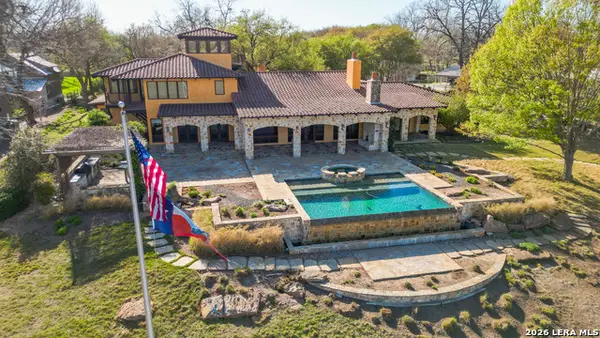 930 Lakeview, McQueeney, TX 78123