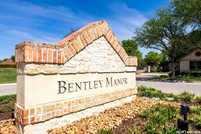 515 Talmadge Ln, Shavano Park, TX 78249 - #3