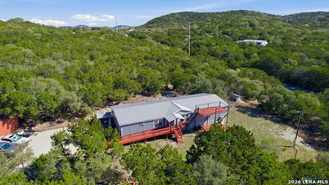 197 Lake View Dr, Lakehills, TX 78063 - #2