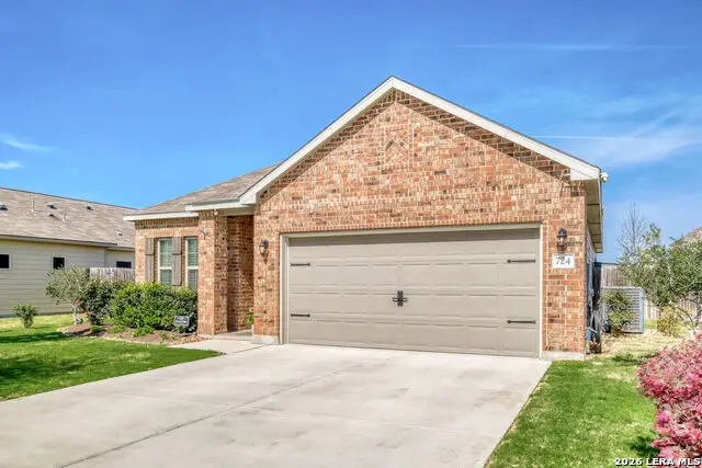 724 Rusty Gate Way, New Braunfels, TX 78130 - #1