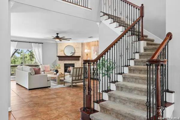 3610 Pinnacle Dr, San Antonio, TX 78261