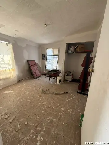 613 Vfw Blvd., San Antonio, TX 78214 - #2