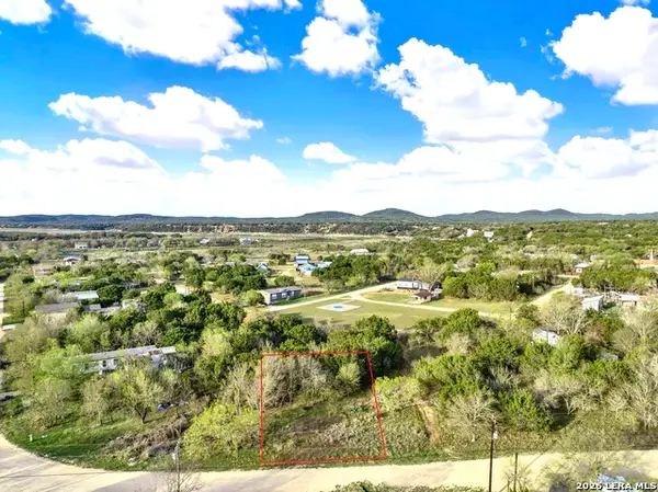 373 Bandera, Bandera, TX 78003