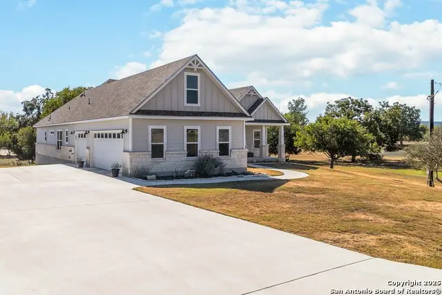 342 Wood View, Bandera, TX 78003 - #2