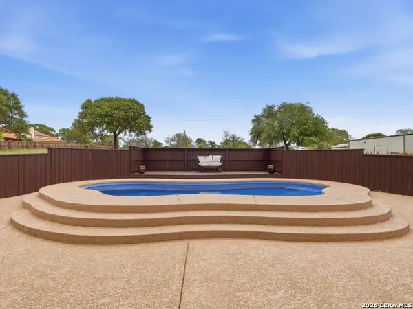 603 Sunshine Meadow, Adkins, TX 78101