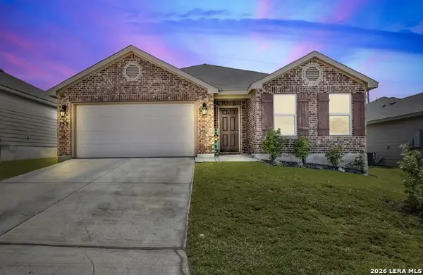 733 Peak, Seguin, TX 78155