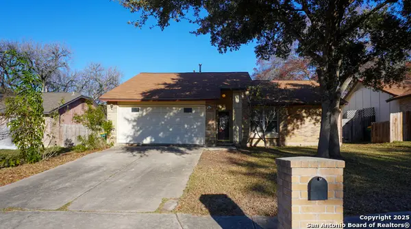 189 Meadowland, Universal City, TX 78148