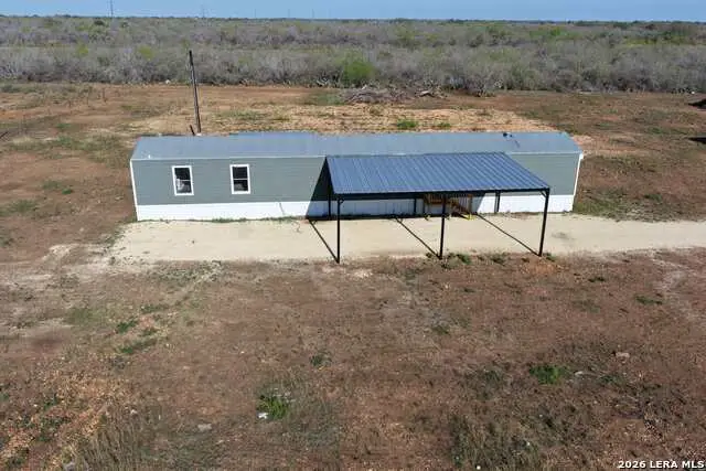 2811 County Road 467, Devine, TX 78016 - #1