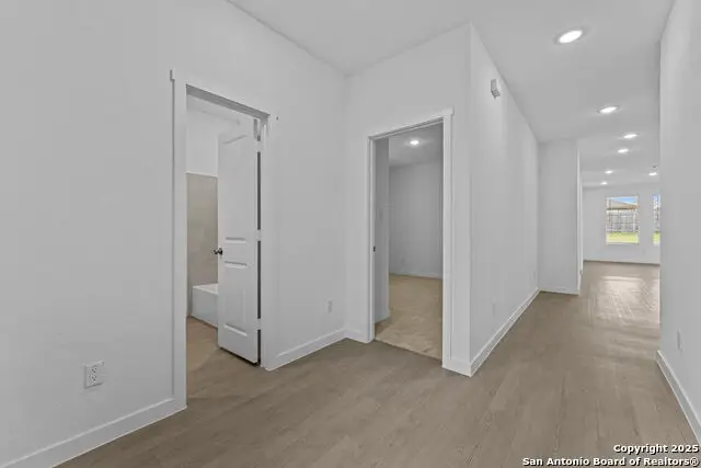 473 Wolf Crest Blvd, Seguin, TX 78155 - #2