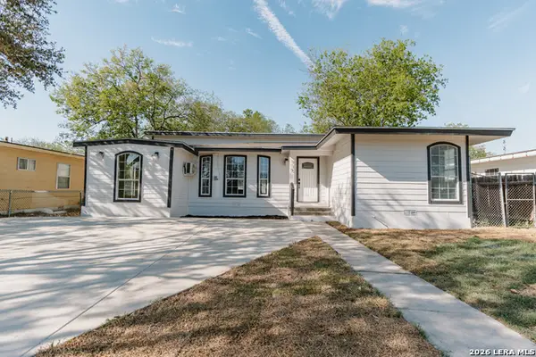 115 Huxley Dr, San Antonio, TX 78218