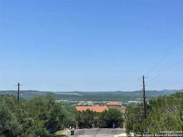 1078 Summit Ridge, New Braunfels, TX 78132