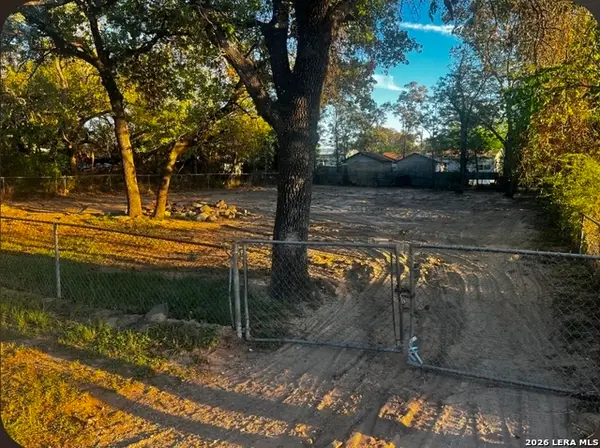 369 Gateway, Poteet, TX 78065