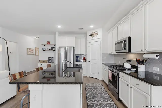 10526 Francisco Way, Converse, TX 78109 - #3