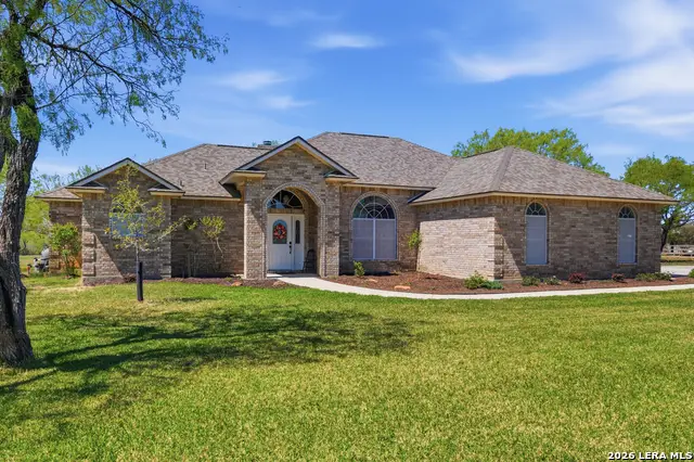 105 Old Campbell Rd, Seguin, TX 78155 - #2