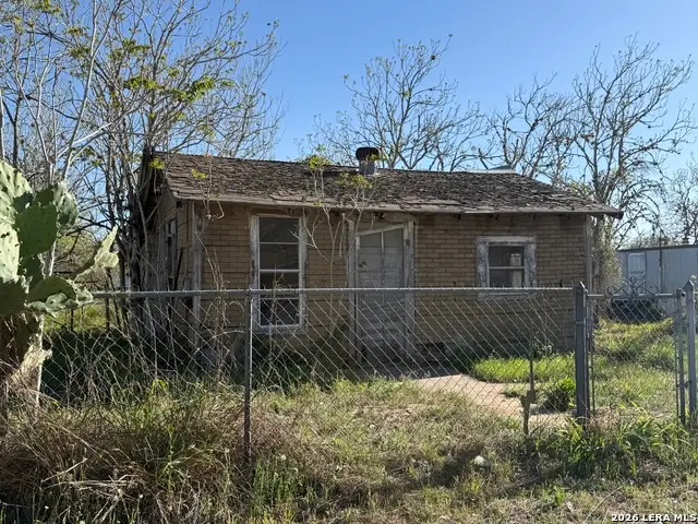 732 Trade, Pleasanton, TX 78064 - #1