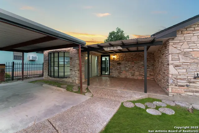 1638 W Ashby, San Antonio, TX 78201 - #2