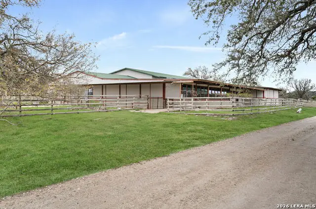 2421 Usener Rd, Fredericksburg, TX 78624 - #1
