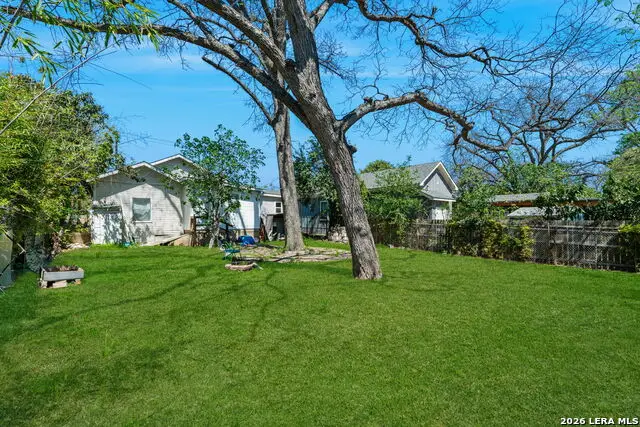 612 E Mistletoe Ave, San Antonio, TX 78212 - #2