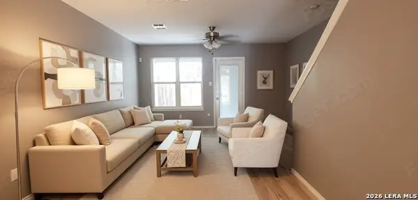 19 Autumn Pass #19, San Antonio, TX 78245