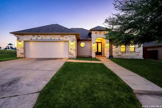 104 S Elise Dr, La Vernia, TX 78121 - #1