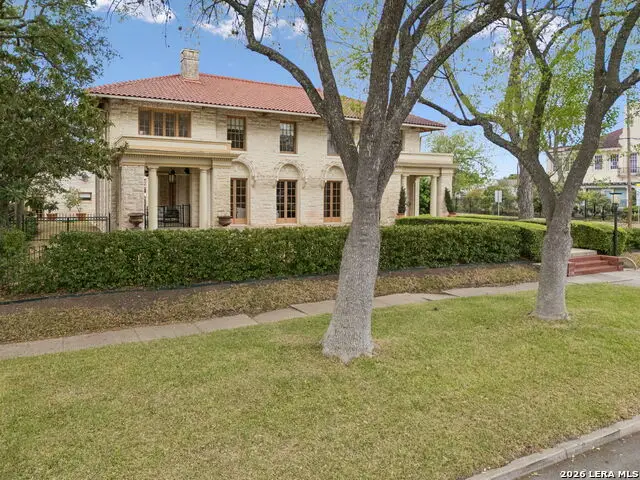 228 W Mulberry Ave, San Antonio, TX 78212 - #3