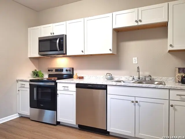 4904 Blackhill, Floresville, TX 78114 - #3