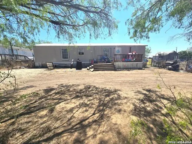 408 Hickory St, Jourdanton, TX 78026 - #1