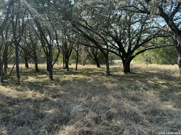 202 Itll Do, Pipe Creek, TX 78063