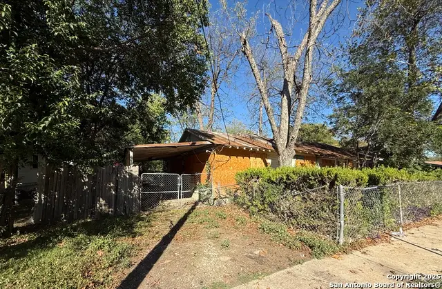 1033 Saldana, San Antonio, TX 78225 - #1