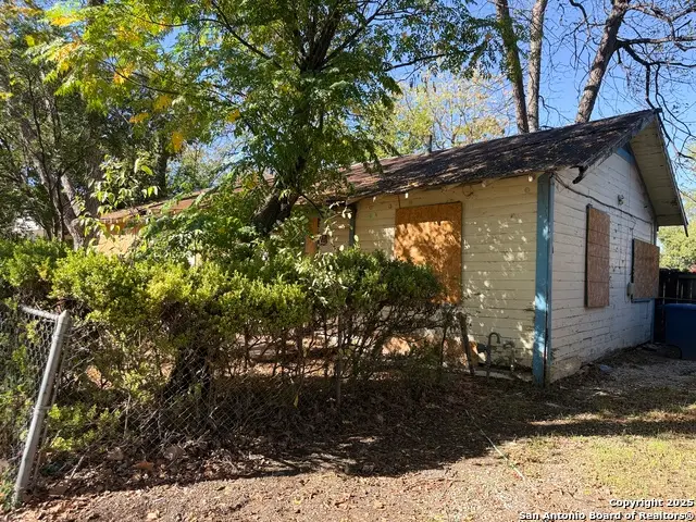 1033 Saldana, San Antonio, TX 78225 - #3