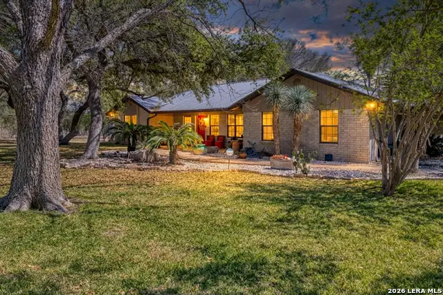 160 Beavers, Uvalde, TX 78801 - #1