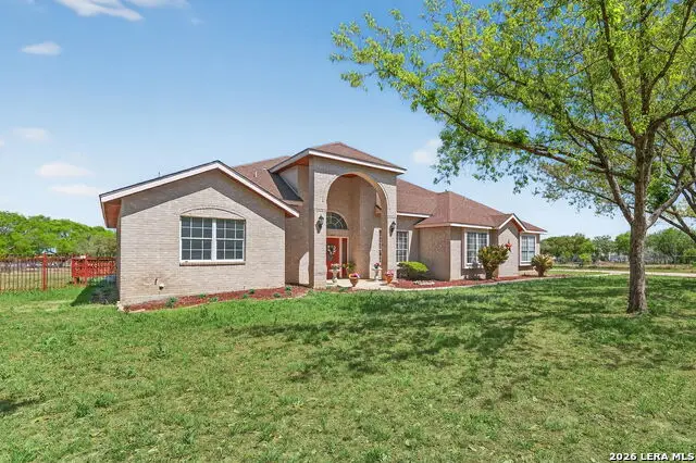 7627 Triple Wood St, China Grove, TX 78263 - #2