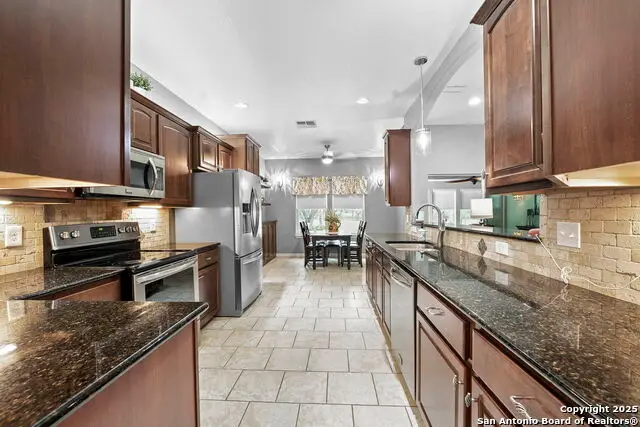 721 Gallagher Dr, Canyon Lake, TX 78133 - #3