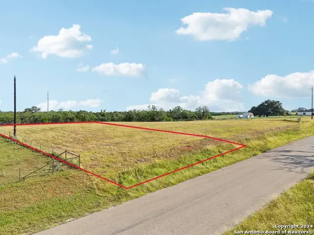 573 County Road 405, Floresville, TX 78114 - #2