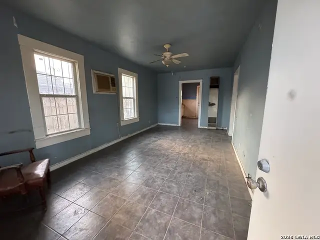 613 Blaine, San Antonio, TX 78202 - #3