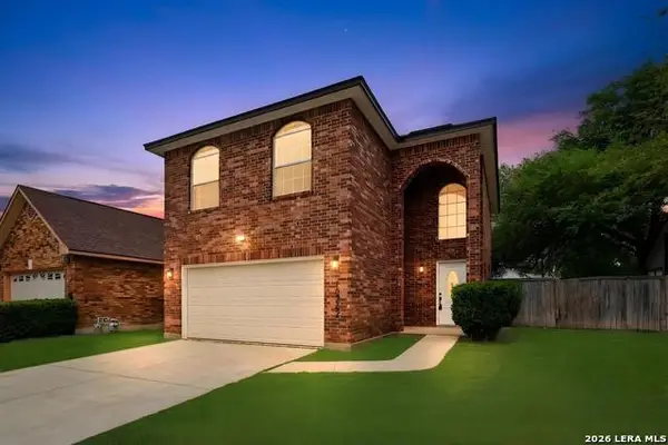 10242 Sandyglen, San Antonio, TX 78240