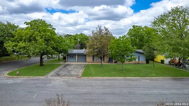 416 Minter St, Uvalde, TX 78801 - #3