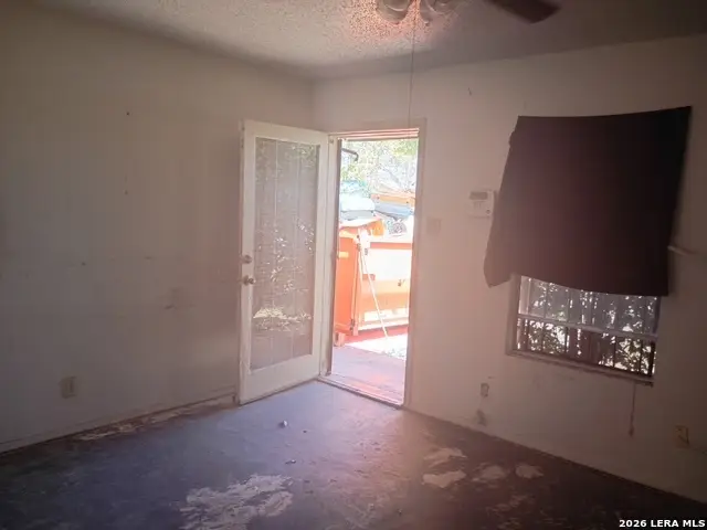 1619 Latimer, San Antonio, TX 78220 - #1