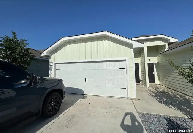 3414 Scott, Seguin, TX 78155 - #1